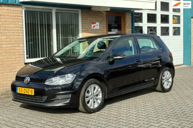 Volkswagen Golf (2013) thumbnail 1
