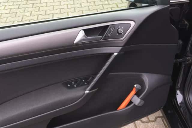 Volkswagen Golf (2013) thumbnail 6