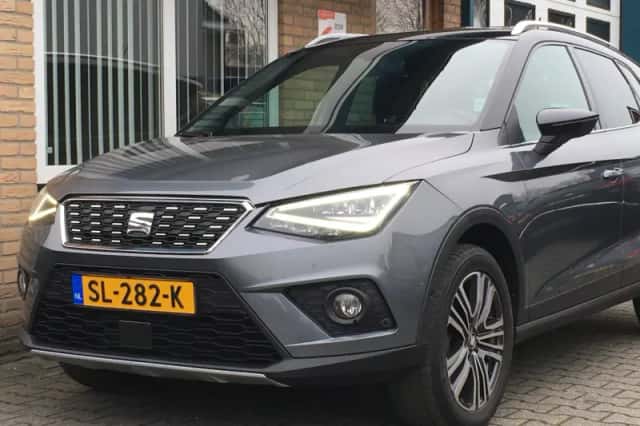 SEAT Arona (2018) thumbnail 2