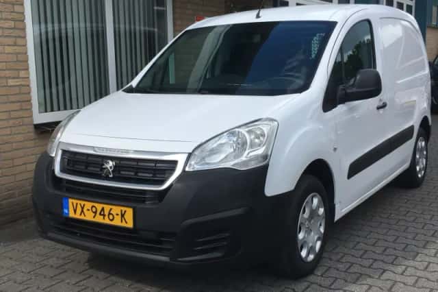 Peugeot Partner (2016) thumbnail 2