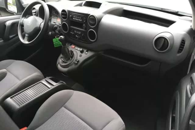 Peugeot Partner (2016) thumbnail 6