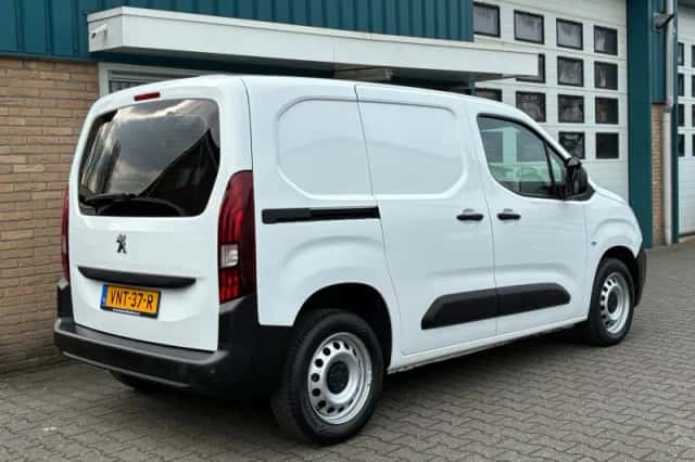 Peugeot Partner (2022) thumbnail 4