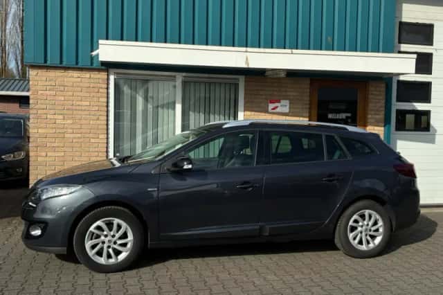 Renault Mégane (2013) thumbnail 5