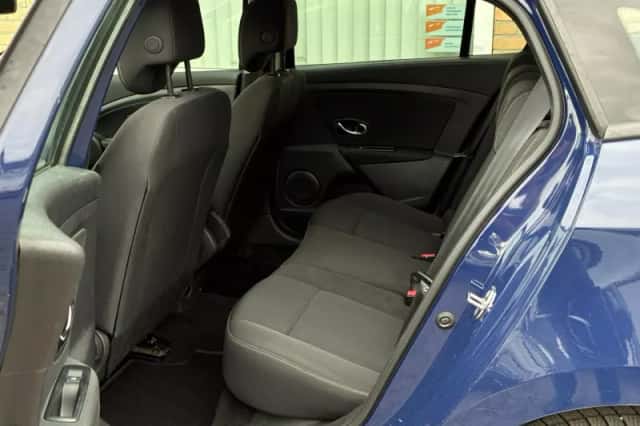 Renault Mégane (2013) thumbnail 5