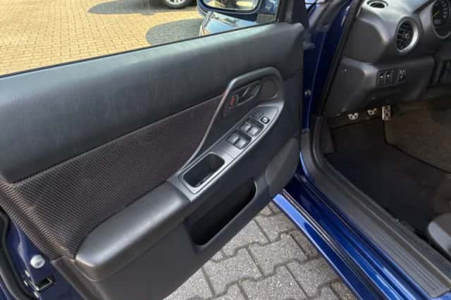Subaru Impreza (2003) thumbnail 4