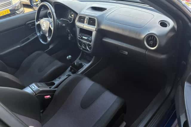Subaru Impreza (2003) thumbnail 6