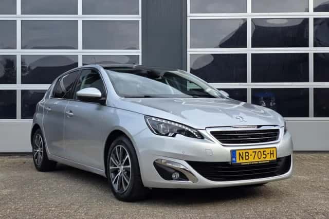 Peugeot 308 (2017) thumbnail 6