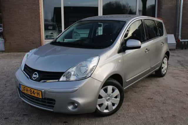 Nissan Note (2011) thumbnail 1