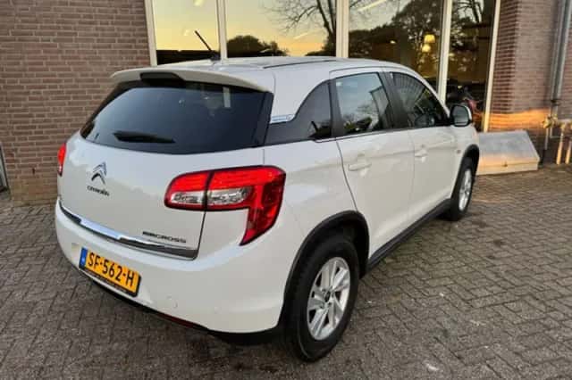 Citroën C4 Aircross (2014) thumbnail 3