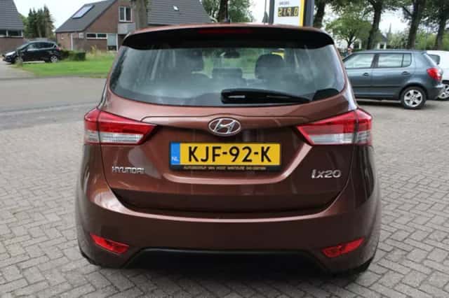 Hyundai ix20 (2015) thumbnail 5