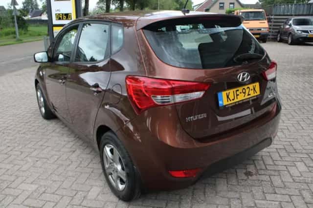Hyundai ix20 (2015) thumbnail 6