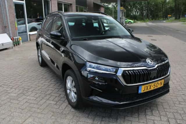 Škoda Karoq (2024) thumbnail 3