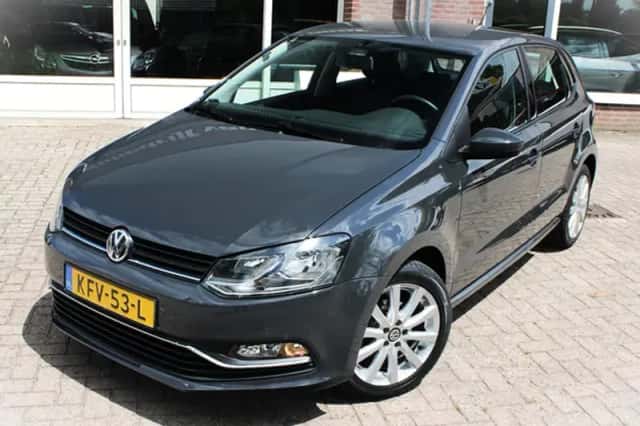 Volkswagen Polo (2016) thumbnail 1