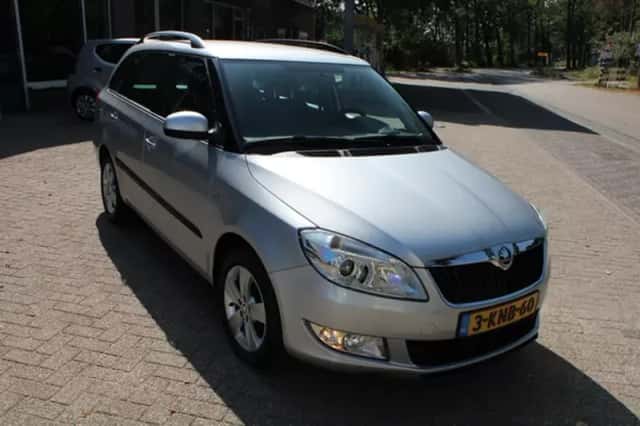 Škoda Fabia (2013) thumbnail 2