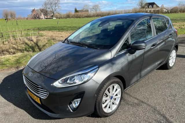 Ford Fiesta (2018) thumbnail 2