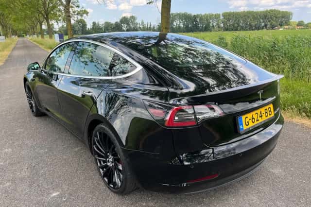Tesla Model 3 (2019) thumbnail 4