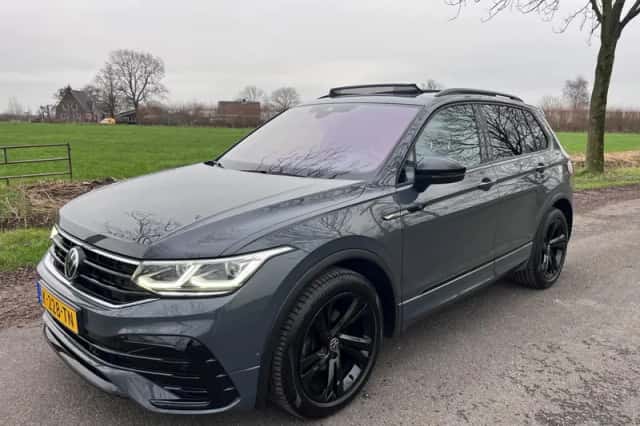 Volkswagen Tiguan (2021) thumbnail 1