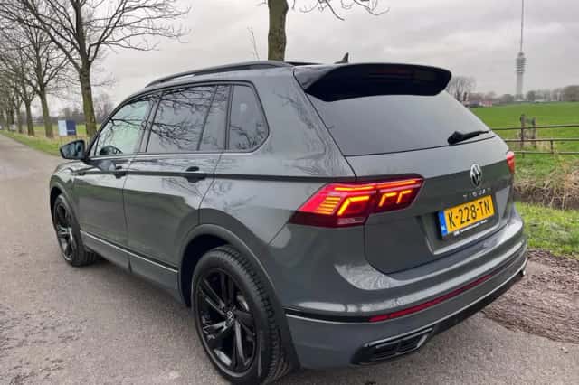 Volkswagen Tiguan (2021) thumbnail 6