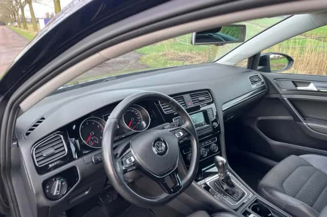Volkswagen Golf (2013) thumbnail 5