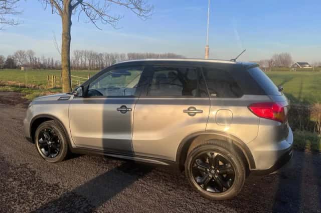 Suzuki Vitara (2017) thumbnail 3
