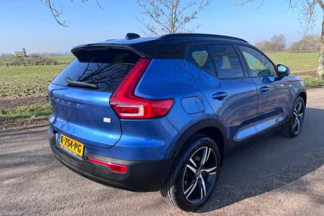 Volvo XC40 (2021) thumbnail 6