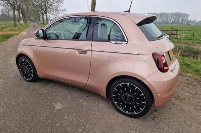 Fiat 500 (2021) thumbnail 5