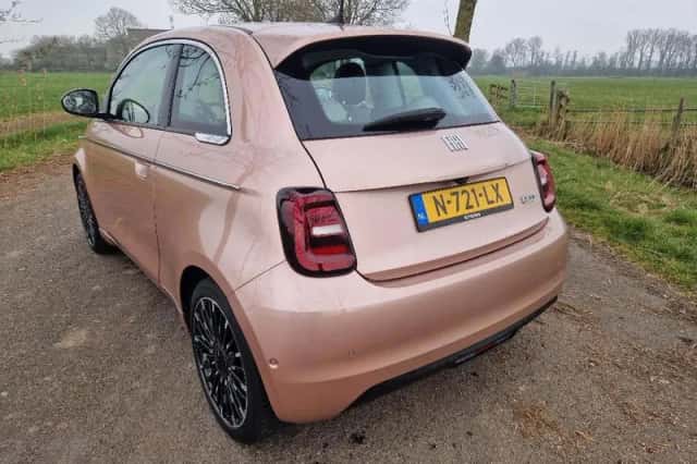 Fiat 500 (2021) thumbnail 6