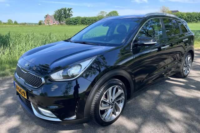 Kia Niro (2018) thumbnail 1