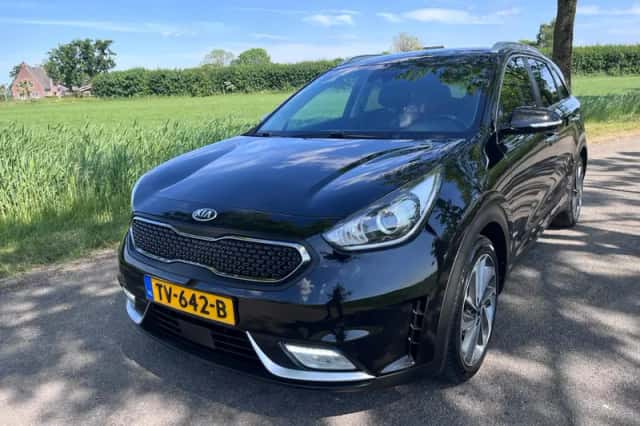 Kia Niro (2018) thumbnail 2