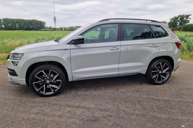 Škoda Karoq (2021) thumbnail 1