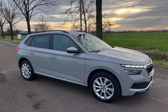 Škoda Kamiq (2020) thumbnail 3