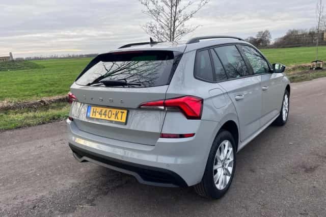 Škoda Kamiq (2020) thumbnail 4