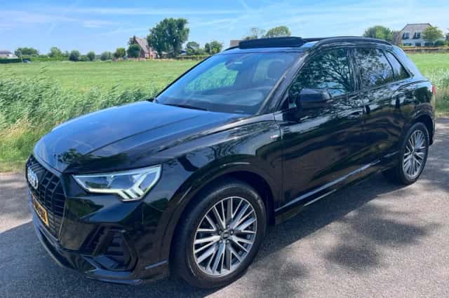 Audi Q3 (2021) thumbnail 1