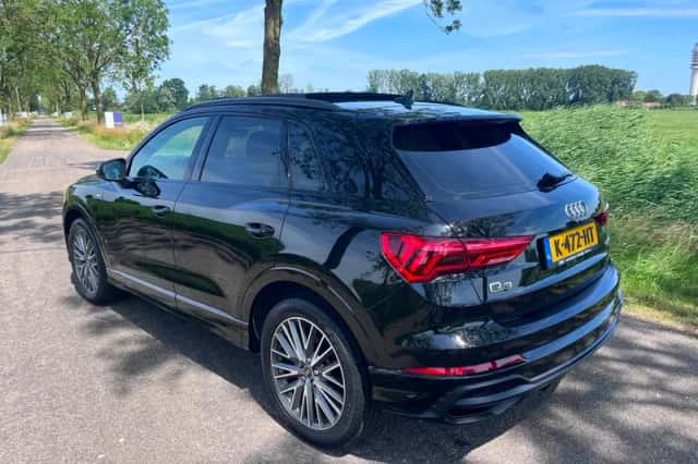 Audi Q3 (2021) thumbnail 4