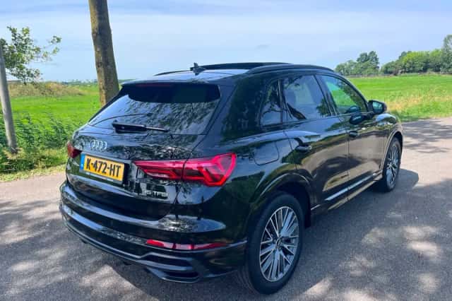 Audi Q3 (2021) thumbnail 6