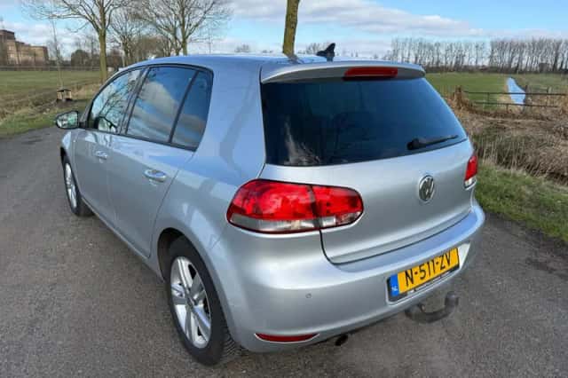 Volkswagen Golf (2012) thumbnail 5