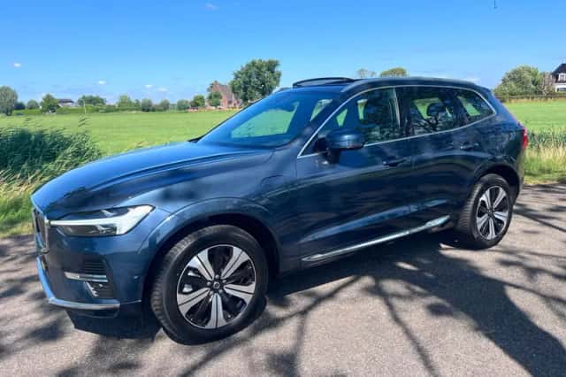 Volvo XC60 (2024) thumbnail 2