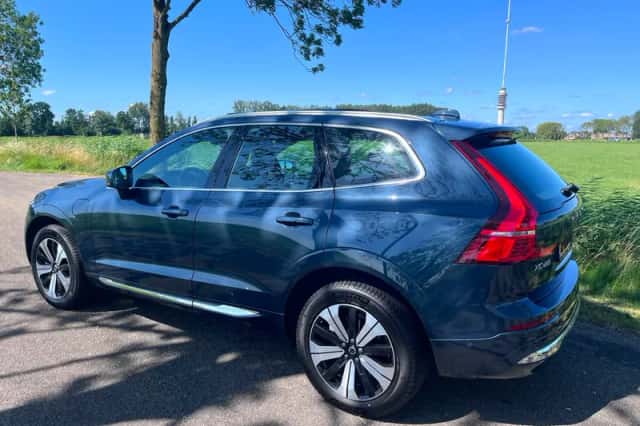 Volvo XC60 (2024) thumbnail 4