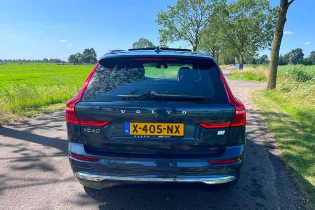 Volvo XC60 (2024) thumbnail 5