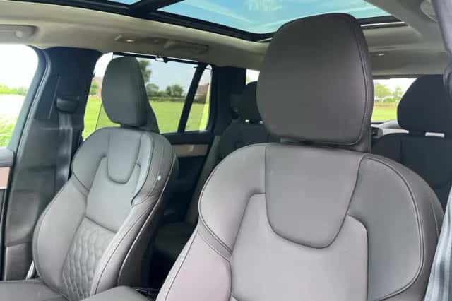 Volvo XC90 (2025) thumbnail 3