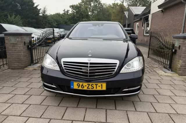 Mercedes-Benz S-Klasse (2010) thumbnail 2