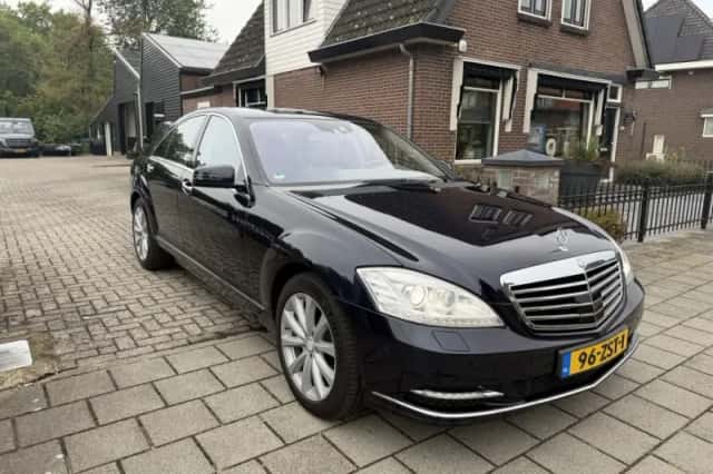 Mercedes-Benz S-Klasse (2010) thumbnail 3