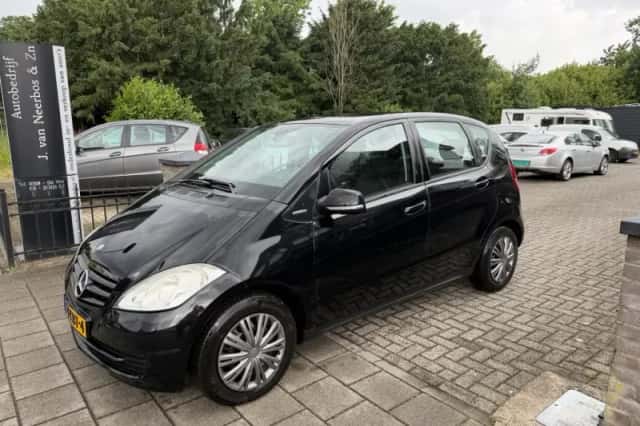 Mercedes-Benz A-Klasse (2009) thumbnail 1