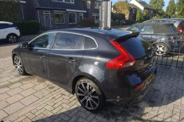 Volvo V40 (2012) thumbnail 6