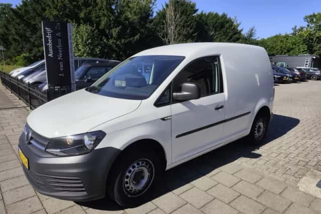 Volkswagen Caddy (2017) thumbnail 1