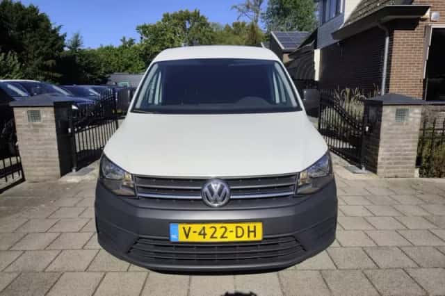 Volkswagen Caddy (2017) thumbnail 2