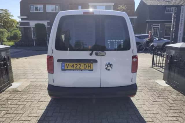 Volkswagen Caddy (2017) thumbnail 5