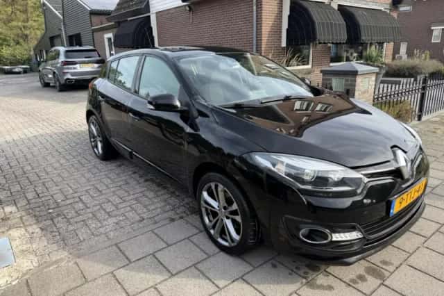 Renault Mégane (2014) thumbnail 3