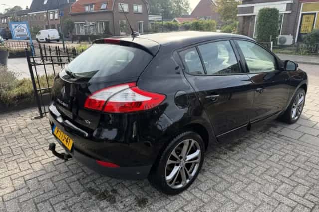 Renault Mégane (2014) thumbnail 4