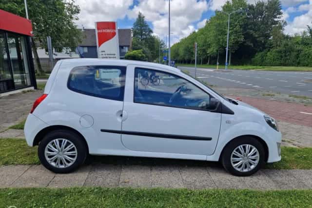 Renault Twingo (2011) thumbnail 5